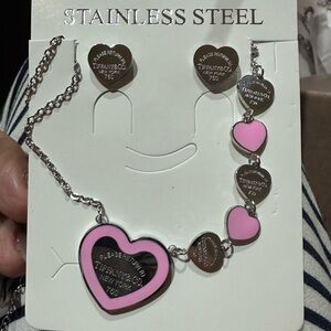 Elegant Silver and Pink Heart Necklace